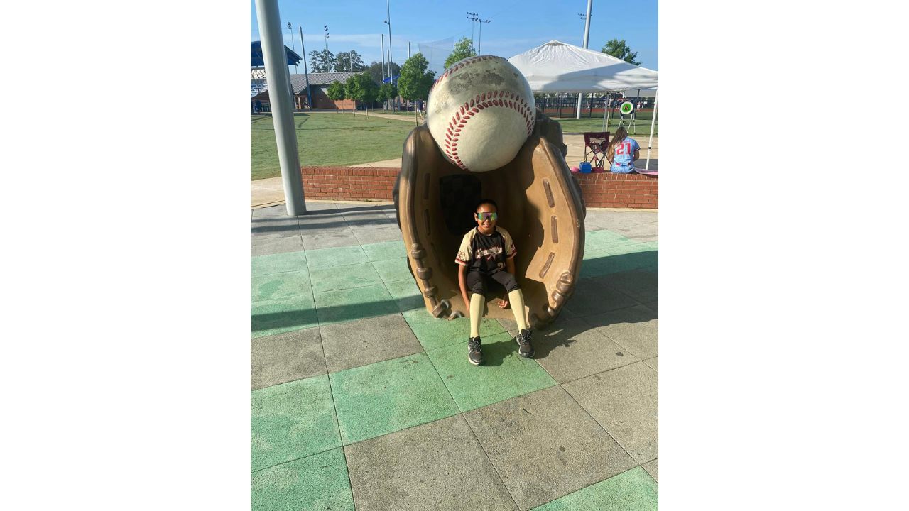 Gametime 2K15 Premier Softball Player Kella Cruikshank, 10, Passed Away Leaving Her Parents, Cheryl And Sylvester Cruikshank Jr