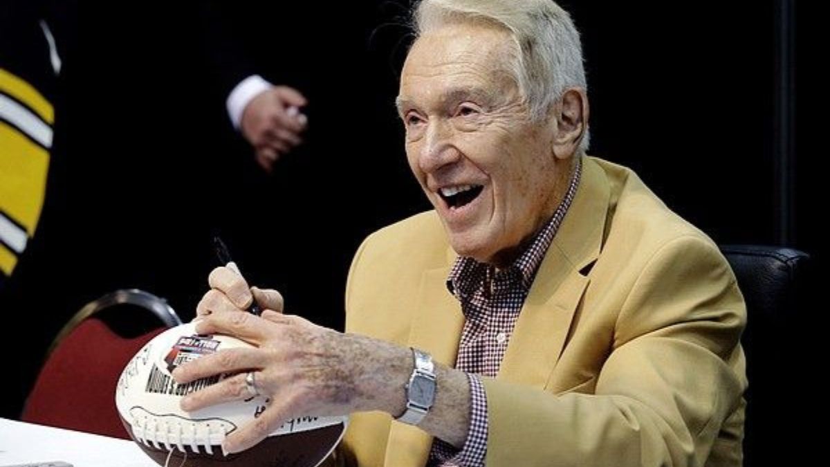Stop The Lies! Former Buffalo Bills Coach Marv Levy, 100, Remains Oldest Living Pro Football Hall of Famer, Silencing Death Hoaxes